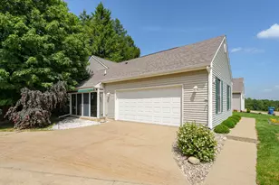 2919 Hunters Pl, Kalamazoo, MI 49048 - Photo 3