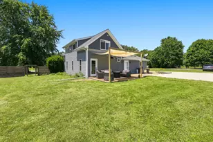 2719 S Cleveland Ave, Saint Joseph, MI 49085 - Photo 23
