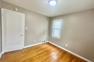 22058 Lambrecht Ave, Eastpointe, MI 48021 - Photo 17