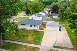 1195 Oak St, Ypsilanti, MI 48198 - Photo 29