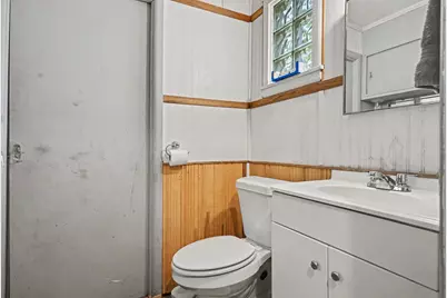 304 Fifth Avenue, Three Rivers, MI 49093 - Photo 11