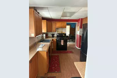 1021 Carl Breeding Way, Jackson, MI 49203 - Photo 15