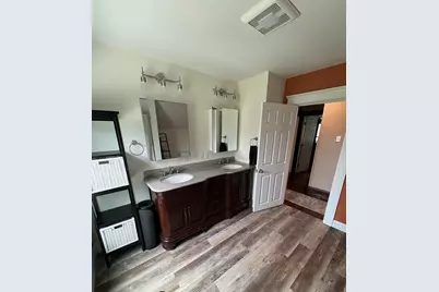 1021 Carl Breeding Way, Jackson, MI 49203 - Photo 27