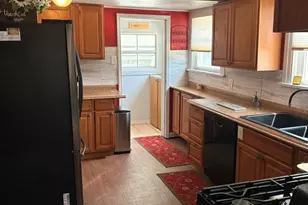 1021 Carl Breeding Wy, Jackson, MI 49203 - Photo 17