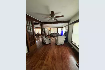 1021 Carl Breeding Way, Jackson, MI 49203 - Photo 7