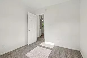 1166 Hurd Ave, Benton Harbor, MI 49022 - Photo 13