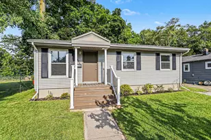 1166 Hurd Ave, Benton Harbor, MI 49022 - Photo 1