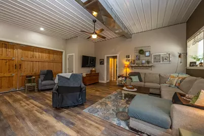 157 W Saint Joseph Street, Coloma, MI 49038 - Photo 5