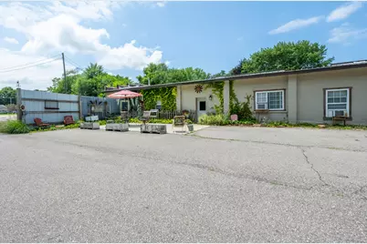 157 W Saint Joseph Street, Coloma, MI 49038 - Photo 3