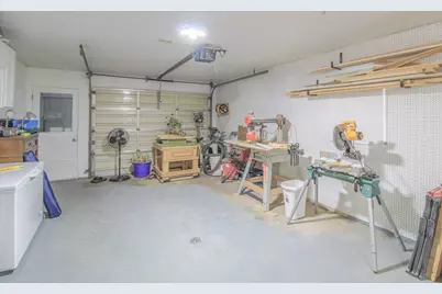 98 S 29th Street S, Battle Creek, MI 49015 - Photo 23