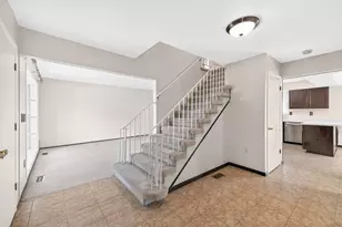 15661 Cumberland St, Riverview, MI 48193 - Photo 5