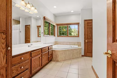 7165 Trappers Ridge, Battle Creek, MI 49014 - Photo 15