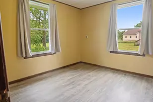 189 E Cross St, Clarksville, MI 48815 - Photo 7