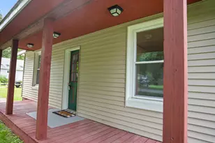 189 E Cross St, Clarksville, MI 48815 - Photo 3