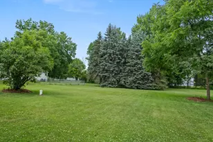189 E Cross St, Clarksville, MI 48815 - Photo 17