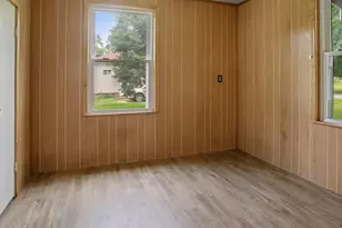 189 E Cross St, Clarksville, MI 48815 - Photo 5