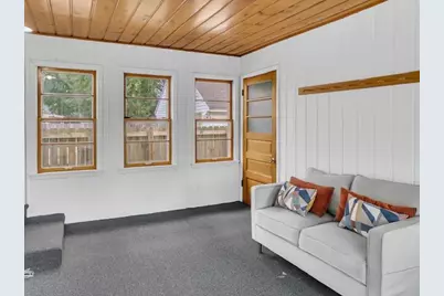 2320 Diamond Avenue NE, Grand Rapids, MI 49505 - Photo 21