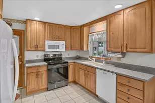 26384 Sweetbriar St, Edwardsburg, MI 49112 - Photo 17