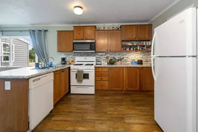 20089 W Lake Montcalm Road, Howard City, MI 49329 - Photo 15