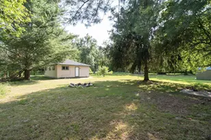 46860 Sycamore Dr, Bangor, MI 49013 - Photo 17