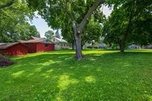 135 W St Joseph St, Coloma, MI 49038 - Photo 3