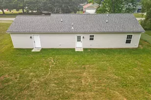 269 W Brooks St, Newaygo, MI 49337 - Photo 5