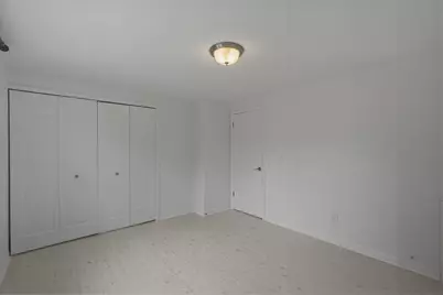 45197 Kensington Street, Utica, MI 48317 - Photo 37