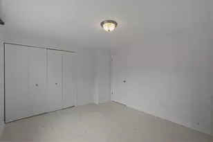 45197 Kensington St, Utica, MI 48317 - Photo 15