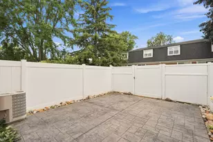 45197 Kensington St, Utica, MI 48317 - Photo 59
