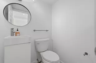 45197 Kensington St, Utica, MI 48317 - Photo 31