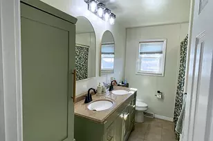 214 S 20th Street S, Battle Creek, MI 49015 - Photo 9