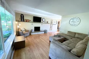 214 S 20th Street S, Battle Creek, MI 49015 - Photo 3