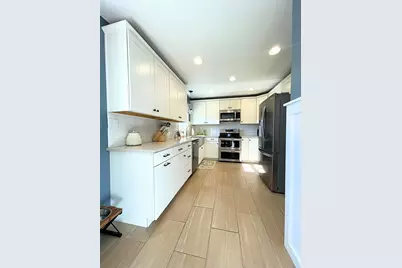 214 S 20th Street S, Battle Creek, MI 49015 - Photo 7