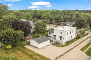 1757 4th St NW, Grand Rapids, MI 49504 - Photo 27