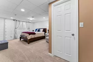 28820 Apple Blossom Dr, Flat Rock, MI 48134 - Photo 39