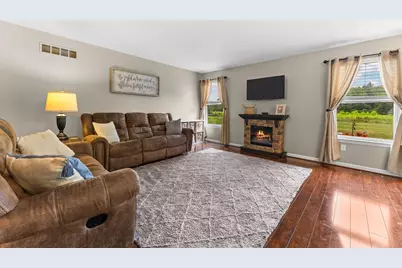 28820 Apple Blossom Drive, Flat Rock, MI 48134 - Photo 13