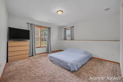 931 Sunset Hills Avenue NW, Grand Rapids, MI 49534 - Photo 19
