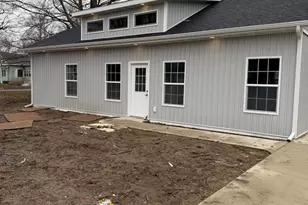 107 Miller St, Dowagiac, MI 49047 - Photo 1