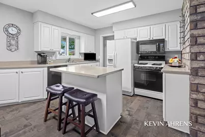 4473 Trail View NE, Grand Rapids, MI 49525 - Photo 9