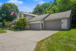 2065 Forest Park Rd, Norton Shores, MI 49441 - Photo 5