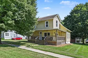 211 King St, Eaton Rapids, MI 48827 - Photo 1