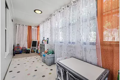 1015 Jennette Avenue NW, Grand Rapids, MI 49504 - Photo 5