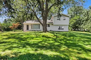 2463 Kinney Ave NW, Grand Rapids, MI 49534 - Photo 1