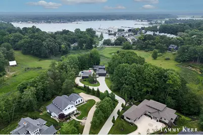 702 Golfview Drive #13, Douglas, MI 49406 - Photo 5