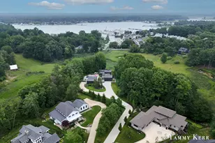 702 Golfview Dr, Douglas, MI 49406 - Photo 5