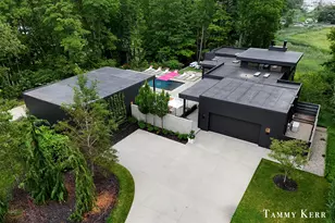 702 Golfview Dr, Douglas, MI 49406 - Photo 3