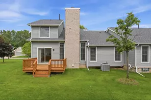 7492 Green Meadow Ln, Canton, MI 48187 - Photo 47