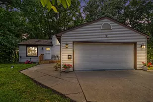 1970 Country Club Way, Albion, MI 49224 - Photo 1