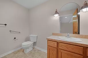 475 Timberlake Dr E, Holland, MI 49424 - Photo 29