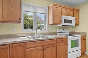 475 Timberlake Dr E, Holland, MI 49424 - Photo 17